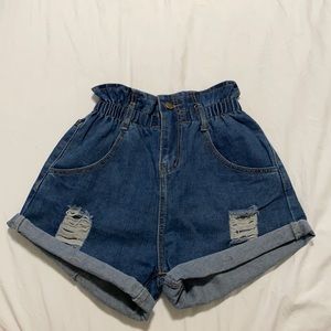 High waisted Paper-bag denim shorts